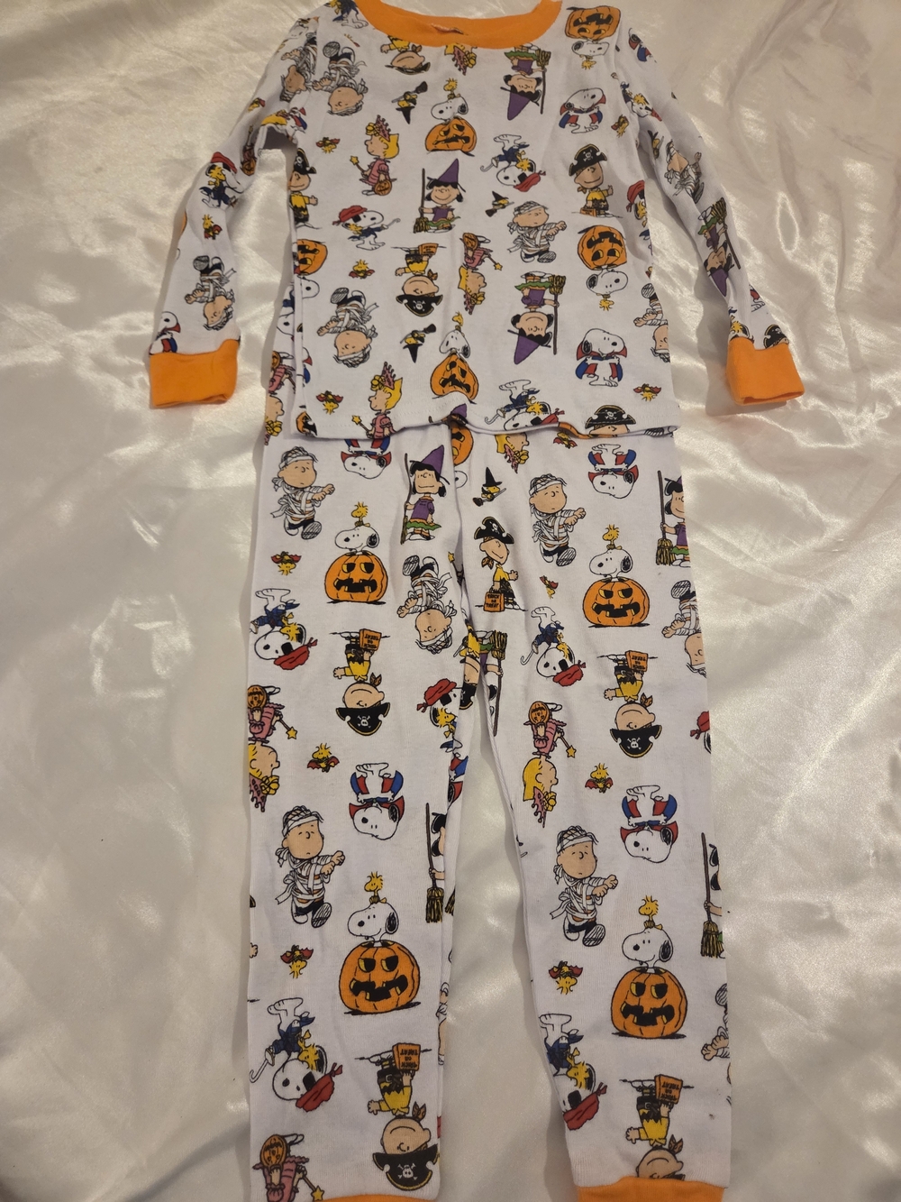 Peanuts Snoopy Halloween Pajama Set Kids 3T 4T Charlie Brown Fall PJs